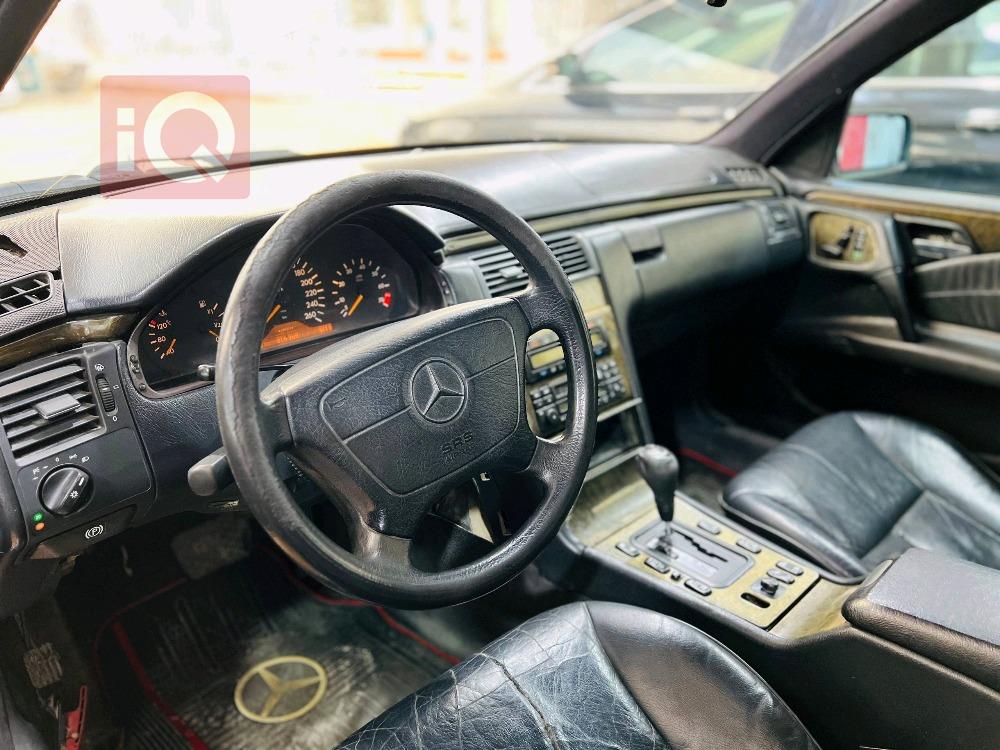 مرسيدس بنز E-Class